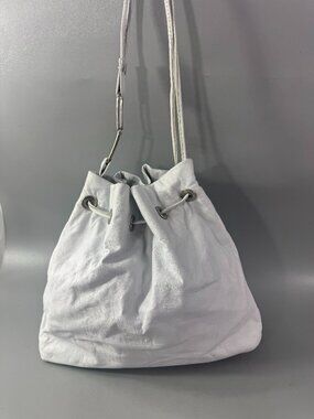 Neto White Leather Drawstring Shoulder Purse